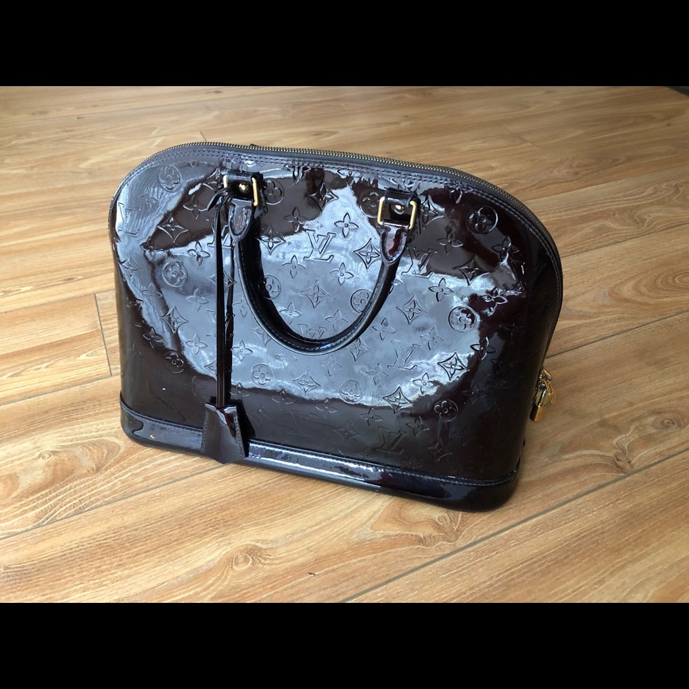 Authentic Louis Vuitton Alma PM